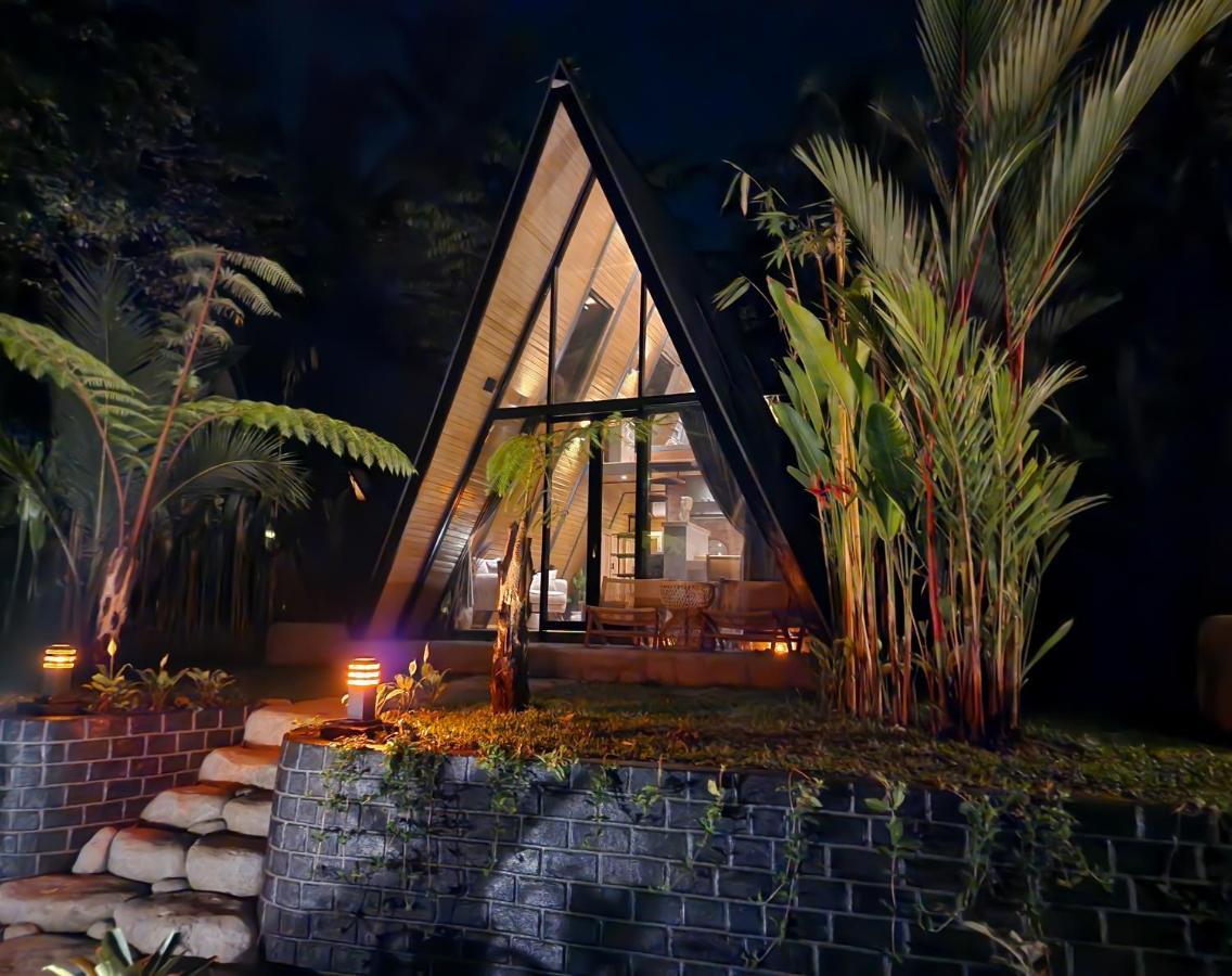 Delta Casa Ubud-Cozy Tropical Villas With Volcano View パヤンガン エクステリア 写真