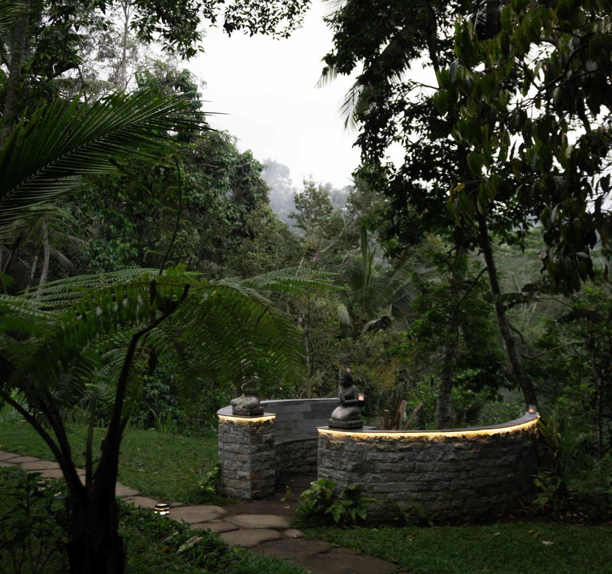Delta Casa Ubud-Cozy Tropical Villas With Volcano View パヤンガン エクステリア 写真