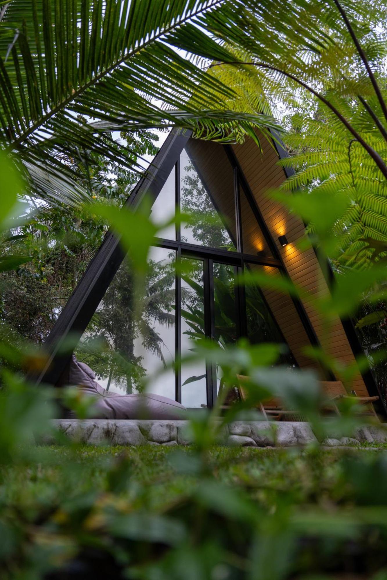 Delta Casa Ubud-Cozy Tropical Villas With Volcano View パヤンガン エクステリア 写真